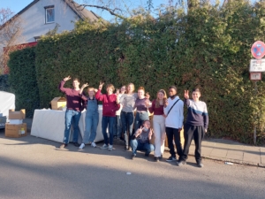 Geschafft! Die Hilfsgüter sind unterwegs! Geschafft! Die Hilfsgüter sind unterwegs!